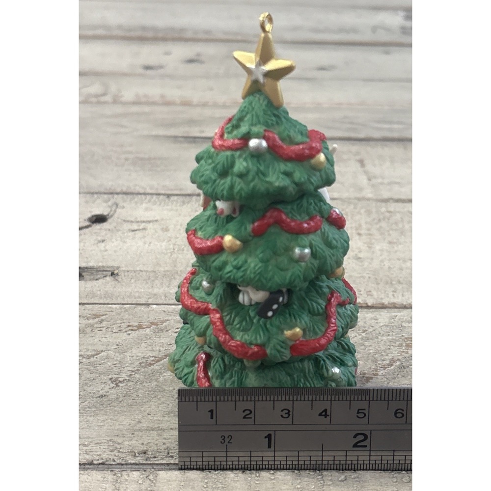 Hallmark Disney 102 Dalmatians Oddball Domino Little Dipper Christmas Ornament - Picture 12 of 12
